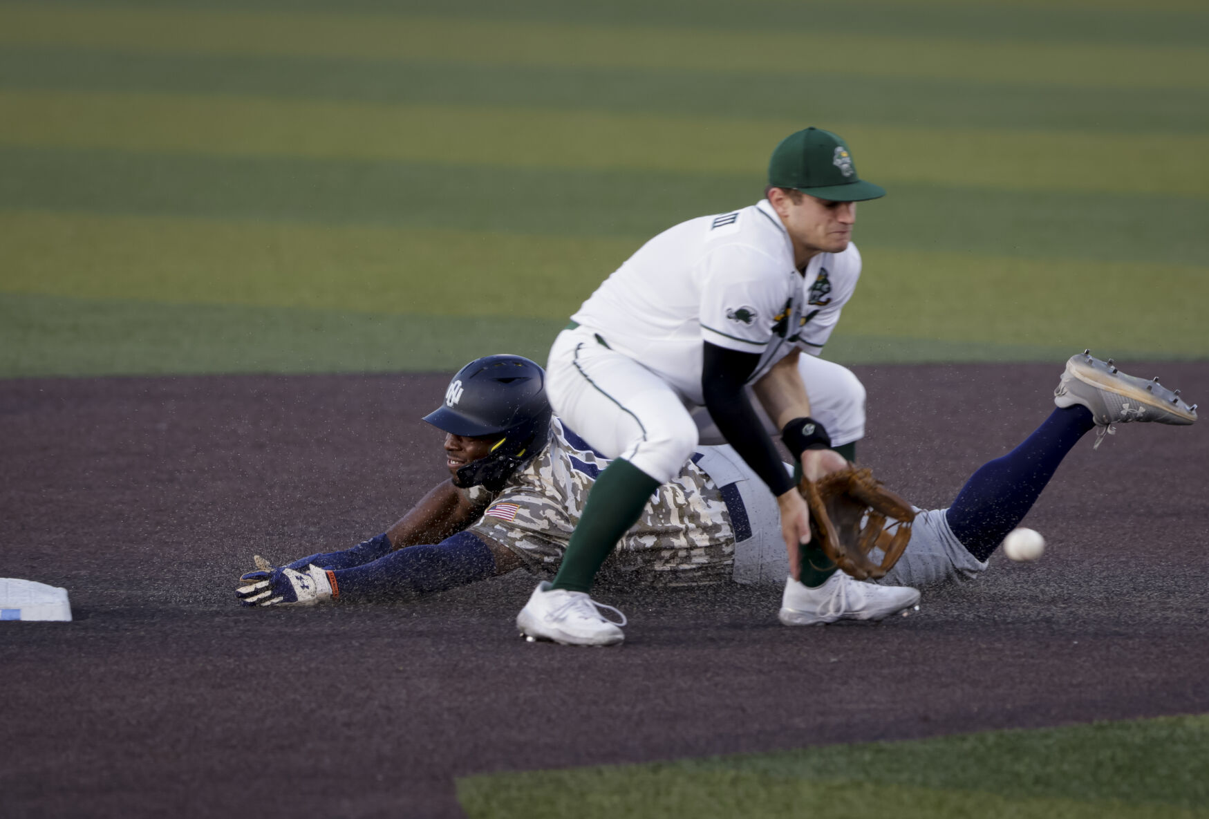 NO.unotulane.033023.90.jpg